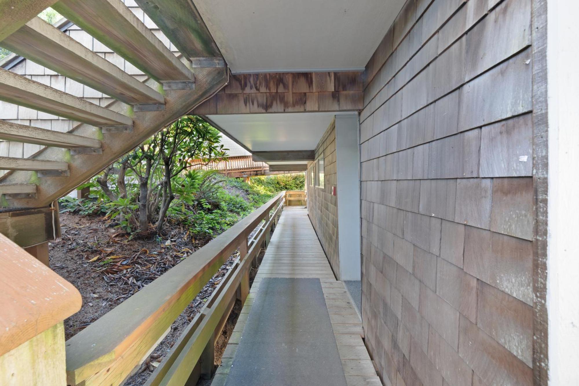 Embarcadero Bay View Apartment Newport Exterior photo